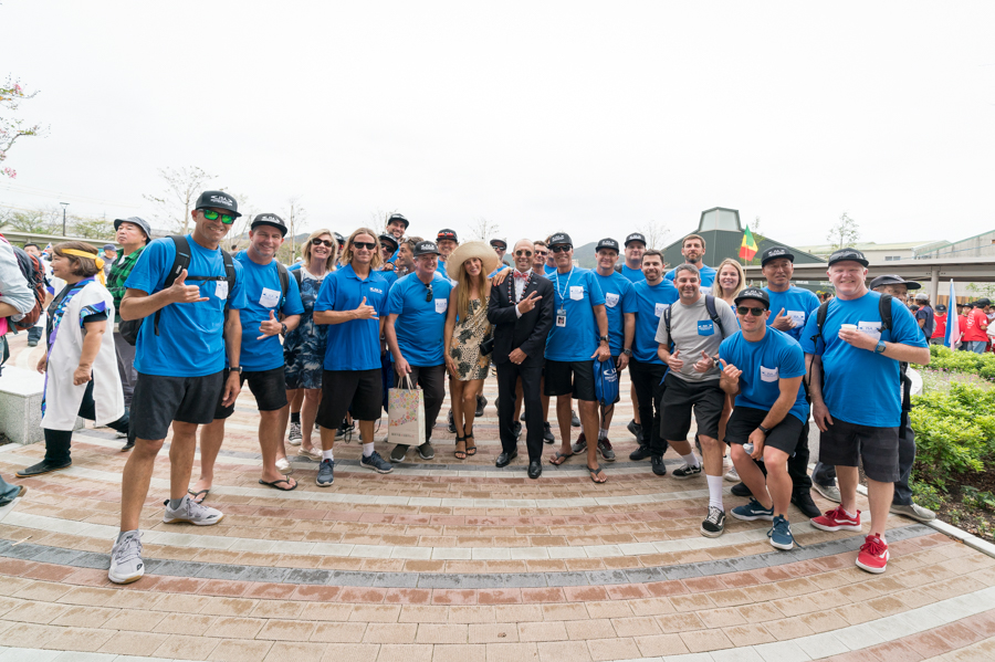 Cerimônia de abertura do UR ISA World Surfing Games 2018, Long Beach, Tahara, Japão.