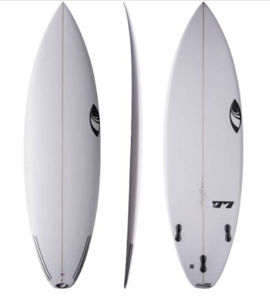Lembra da vitória épica em J-Bay, em 2017? Pois é, foi com o modelo #77. Curvas de fundo acentuadas e edge de cortar queijo na rabeta.