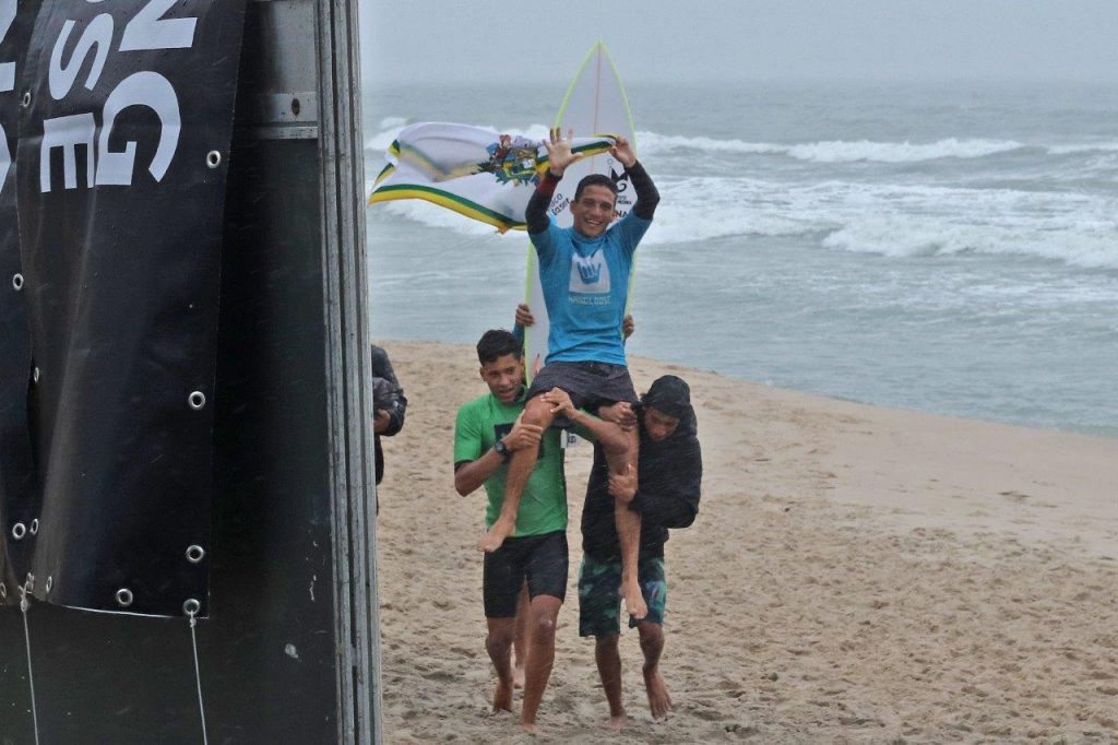 Hang Loose Surf Attack 2019, Praia do Tombo, Guarujá (SP)