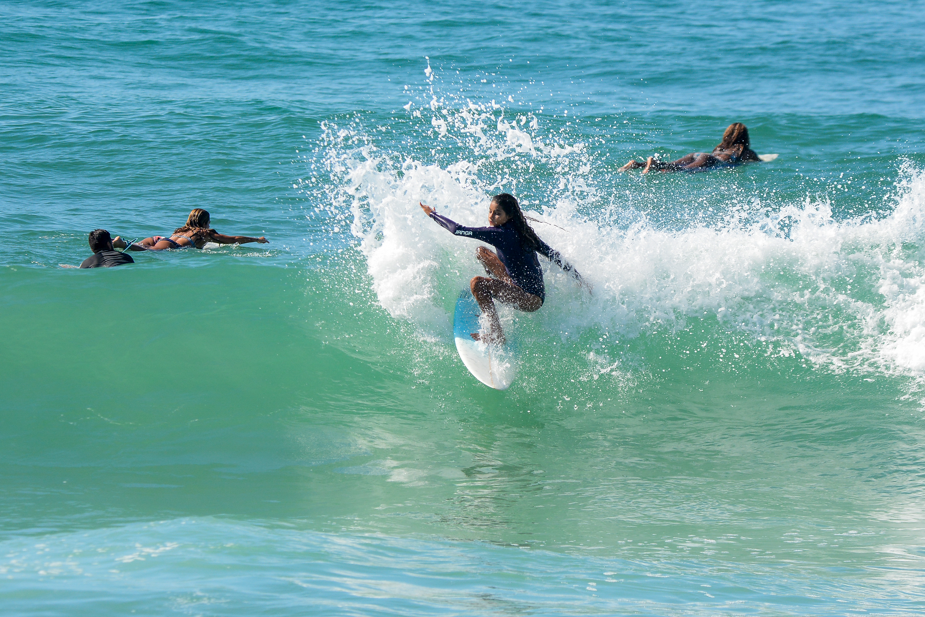 Sofia Tinoco, Perfil SuperSurf XP.