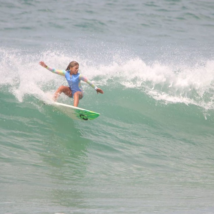 Lanay Thompson, Perfil SuperSurf XP.
