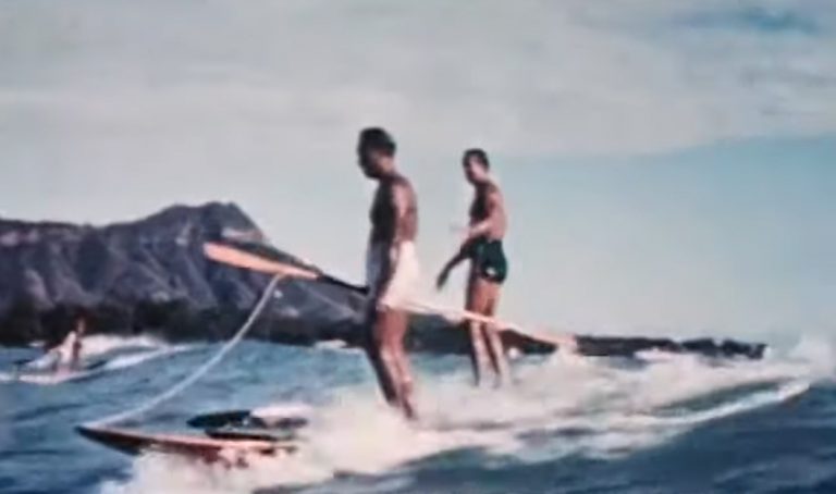 Duke Kahanamoku em Waikiki, 1939.