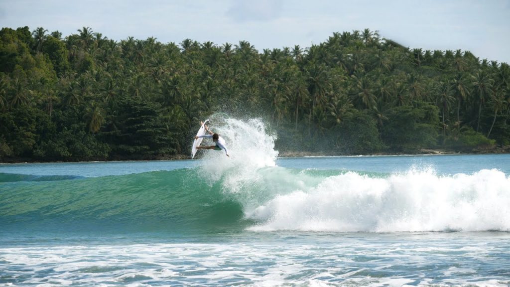 Matheus Navarro, Mentawai, Indonésia