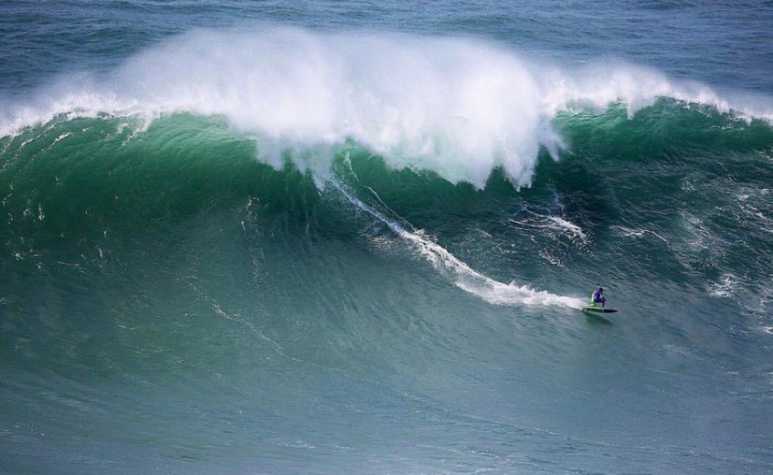 Pedro Scooby, Nazaré, Portugal