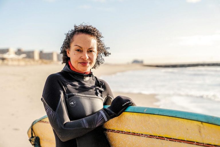 Livro Rockaway, da jornalista Diane Cardwell, inspira novo filme da Netflix.