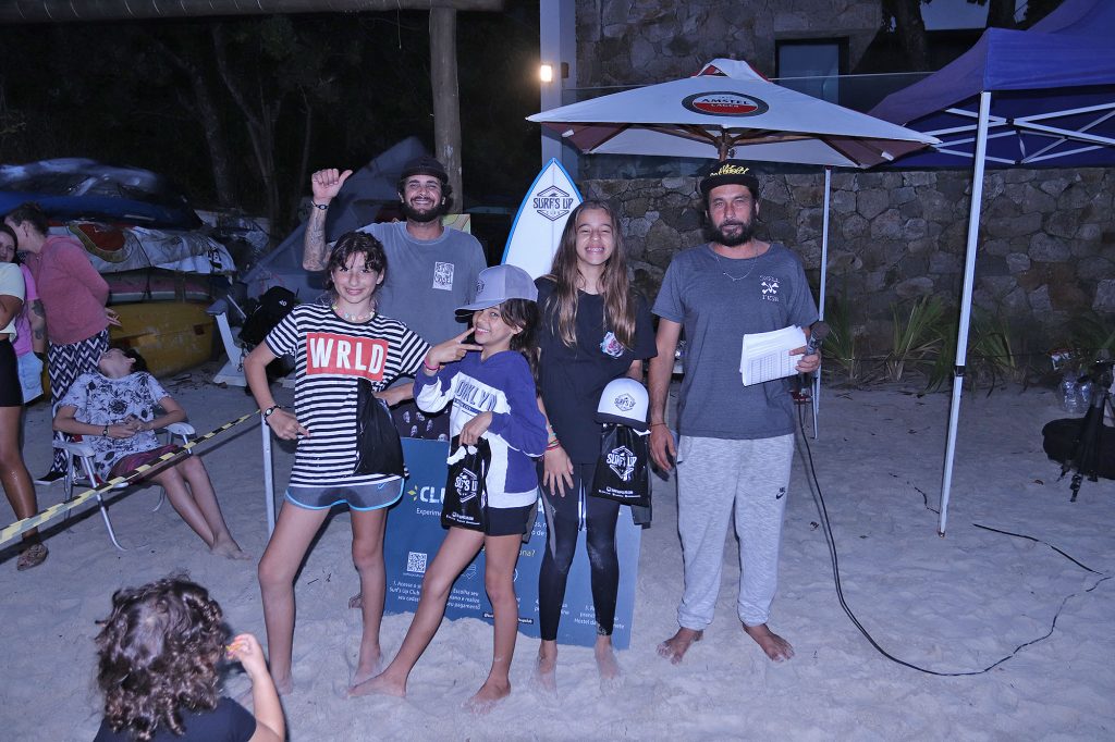 Escola Adriano Camargo, praia de Juquehy, São Sebastião (SP)