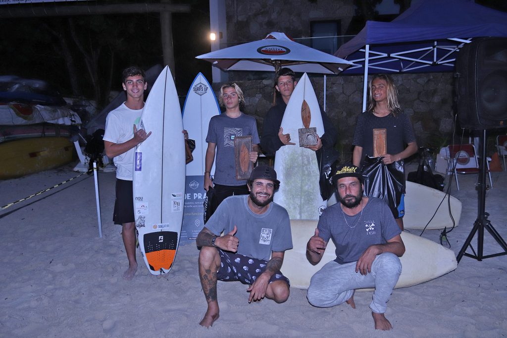 Escola Adriano Camargo, praia de Juquehy, São Sebastião (SP)