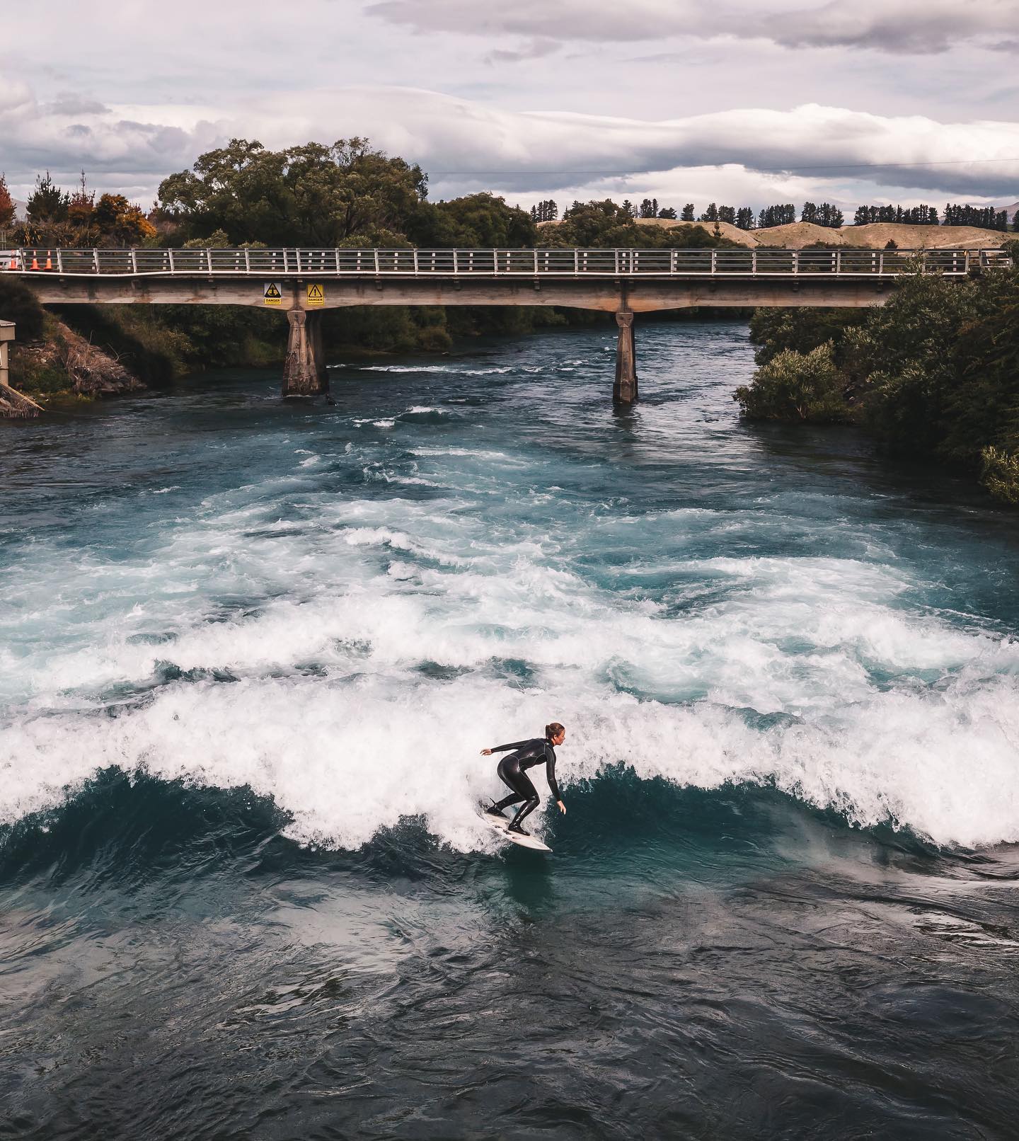 Paige Hareb curte a marola de Hawea River.