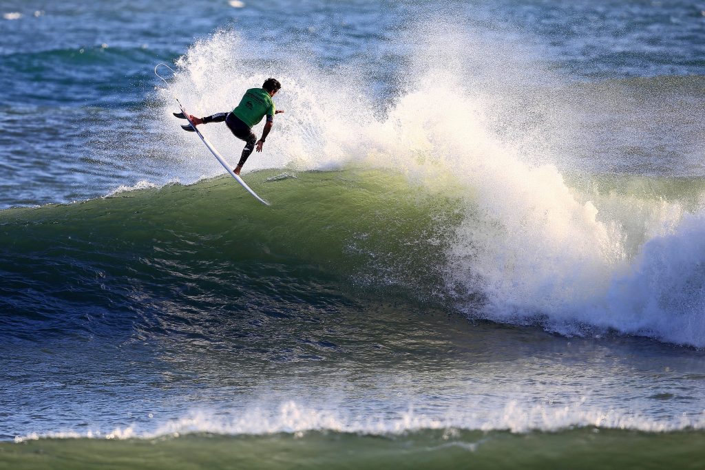 Krystian Kymerson durante o Saquarema Surf Festival 2021, Praia de Itaúna (RJ).
