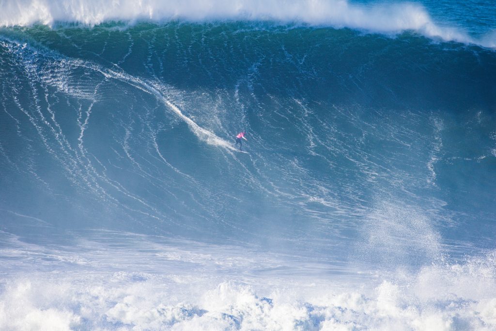 Nazaré Tow Surfing Challenge 2021, Praia do Norte, Nazaré, Portugal