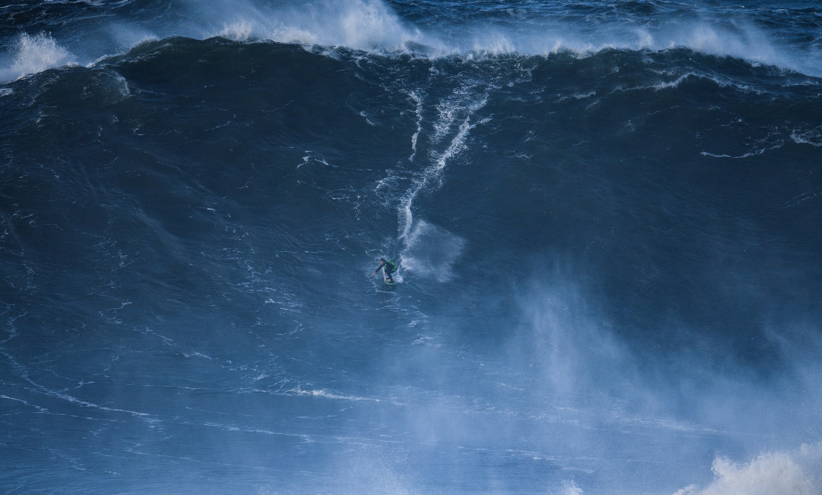 Lucas Fink, Nazaré, Portugal