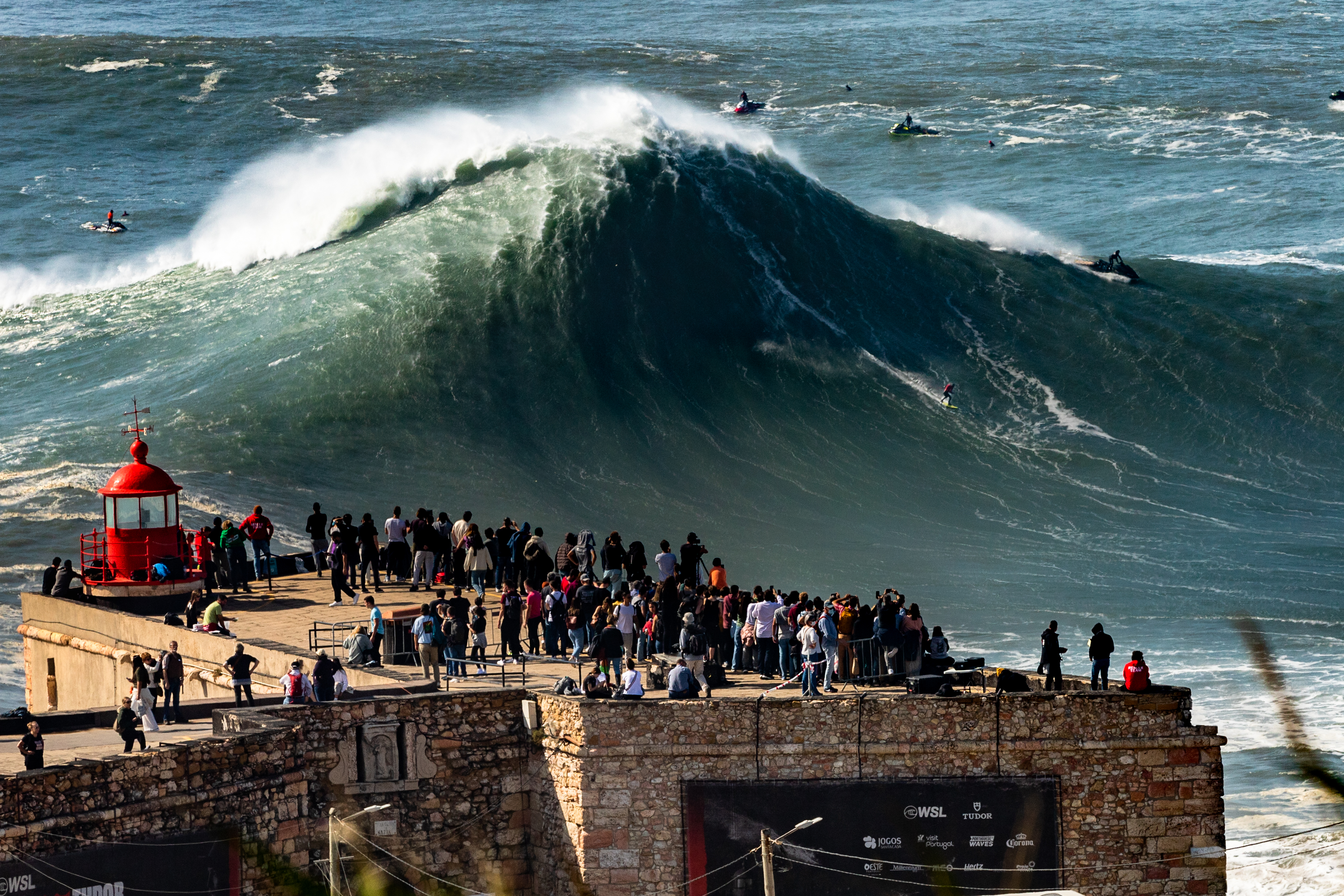 Nic Von Rupp, Nazaré, Portugal