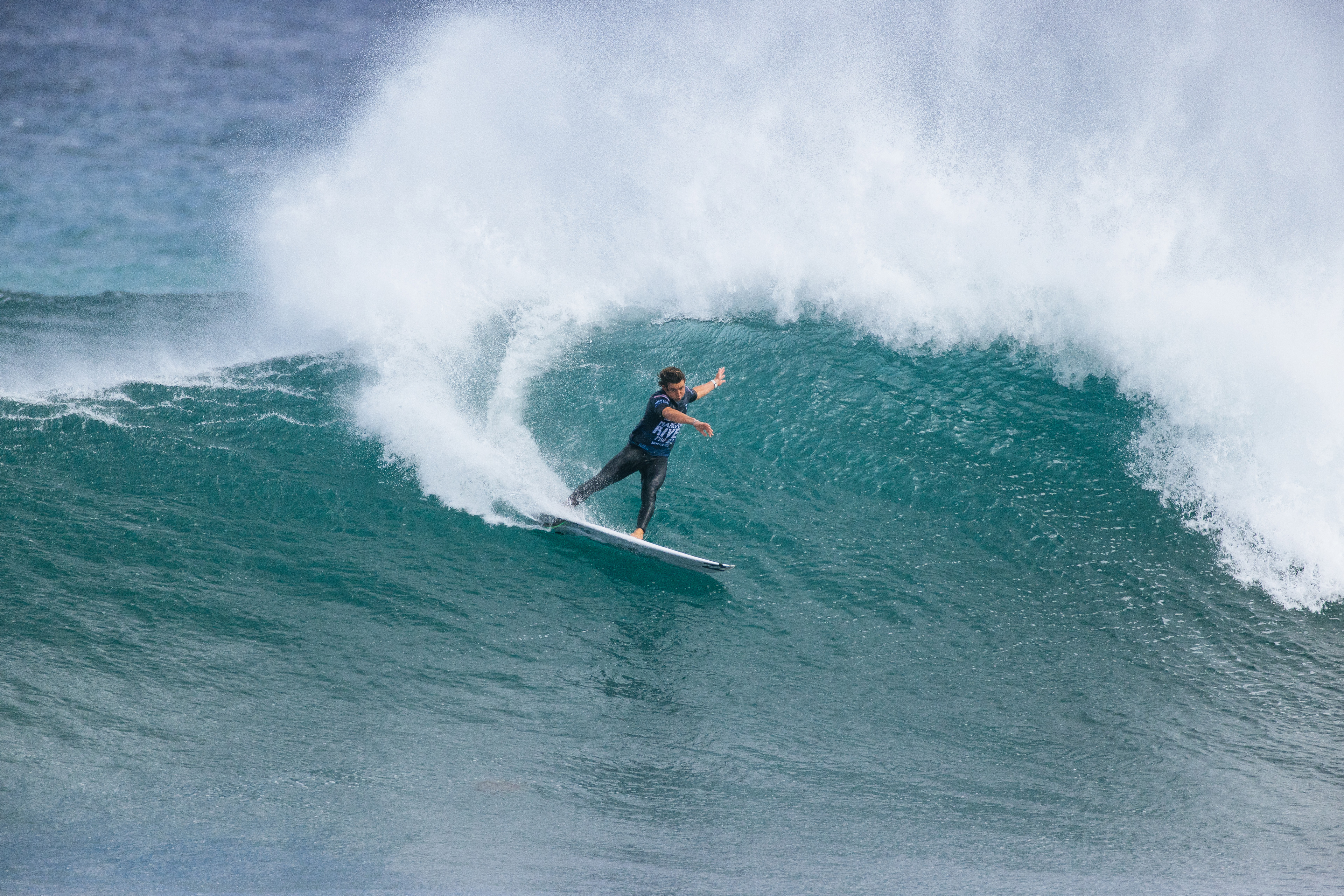 Griffin Colapinto - Bastidores de Bells | Waves