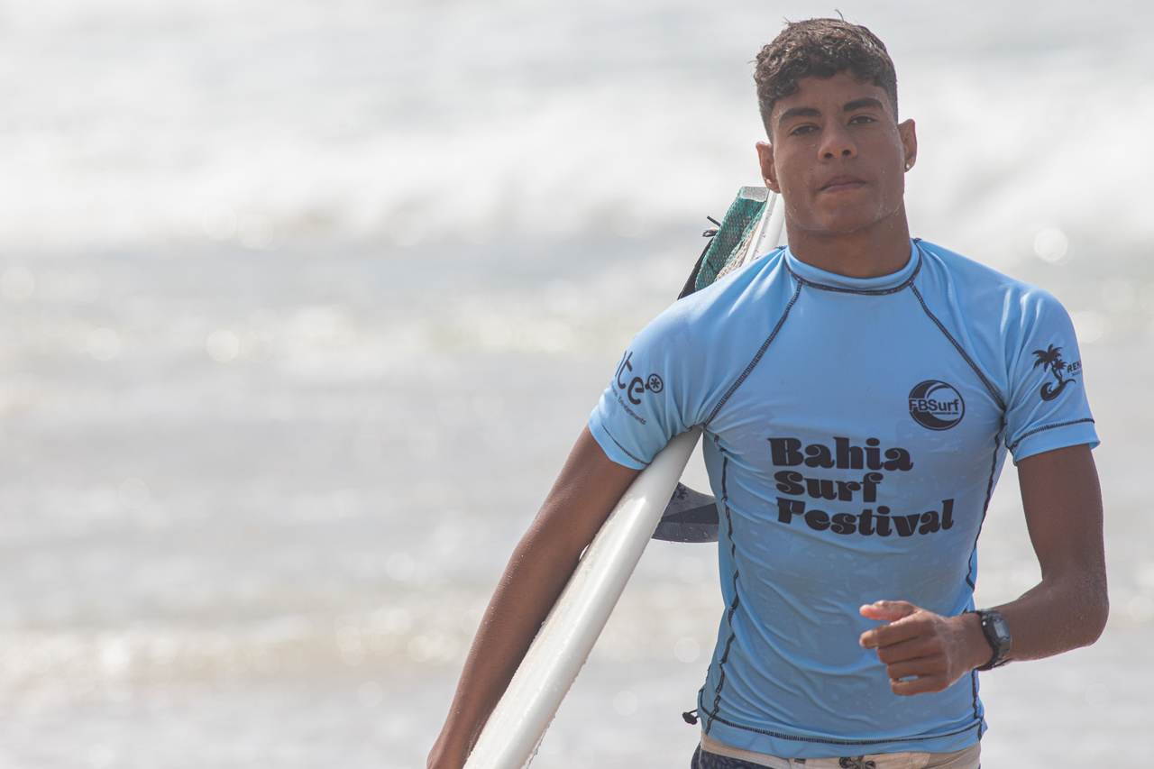 Praia de Itacimirim recebe nesta sexta-feira a segunda etapa do Circuito Baiano de Surf