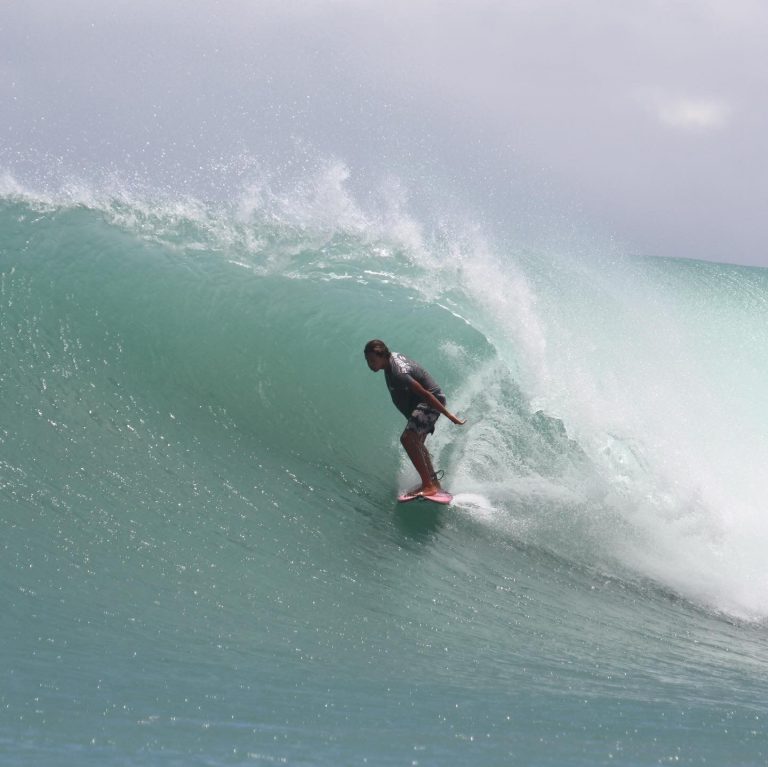 Gabriel Leal, Nias, Indonésia