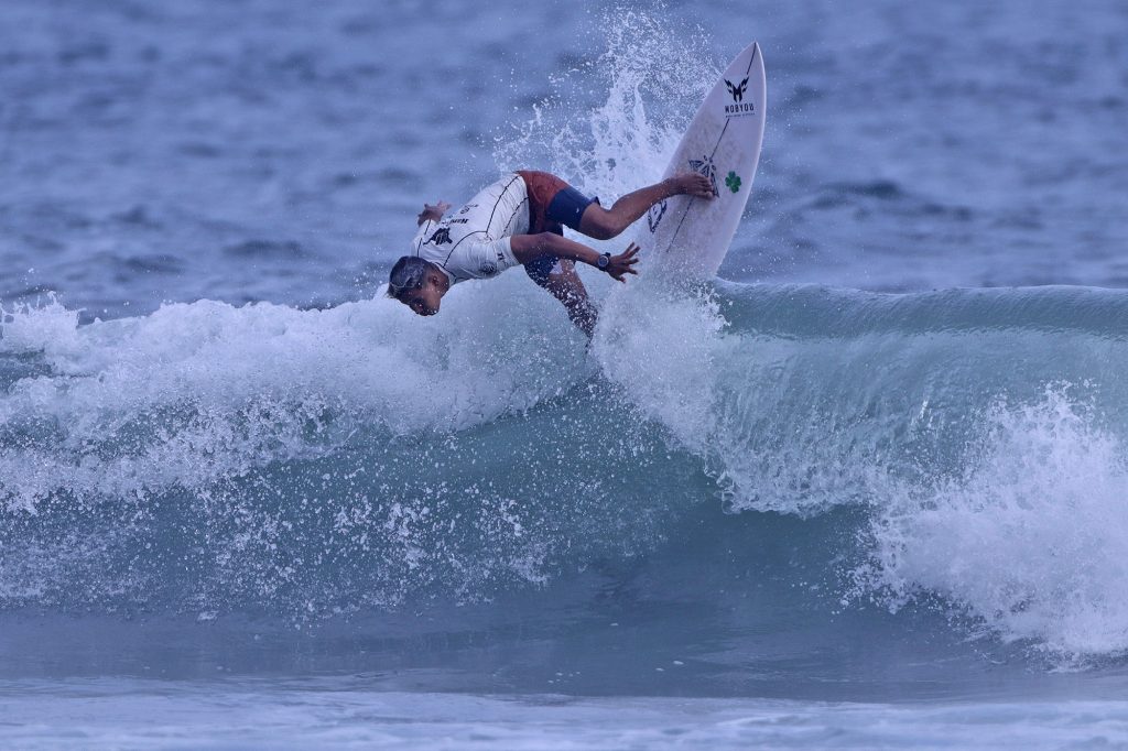 Hang Loose Surf Attack, Praia de Camburi, São Sebastião (SP)