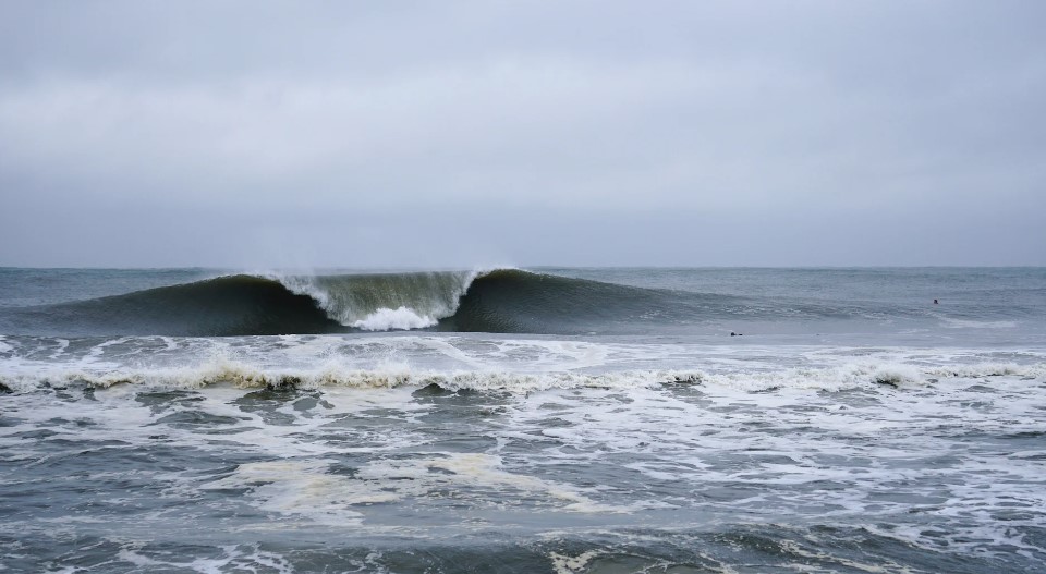 Alabama Beach tem seus dias - Foto: Alex Dantin/Surfline