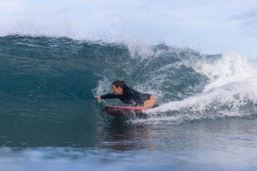 Victoria Feige, Laniakea Beach, Havaí, 2023.
