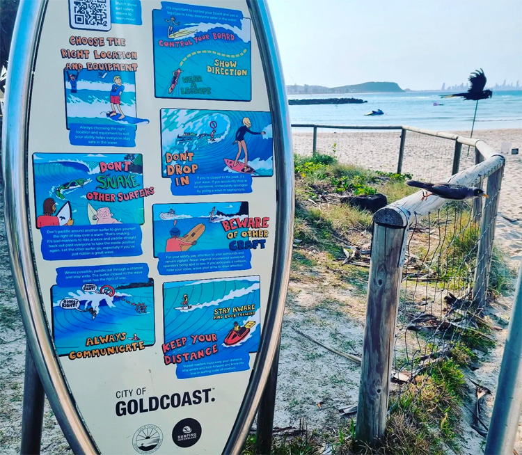 Placas de infomações na Gold Coast.