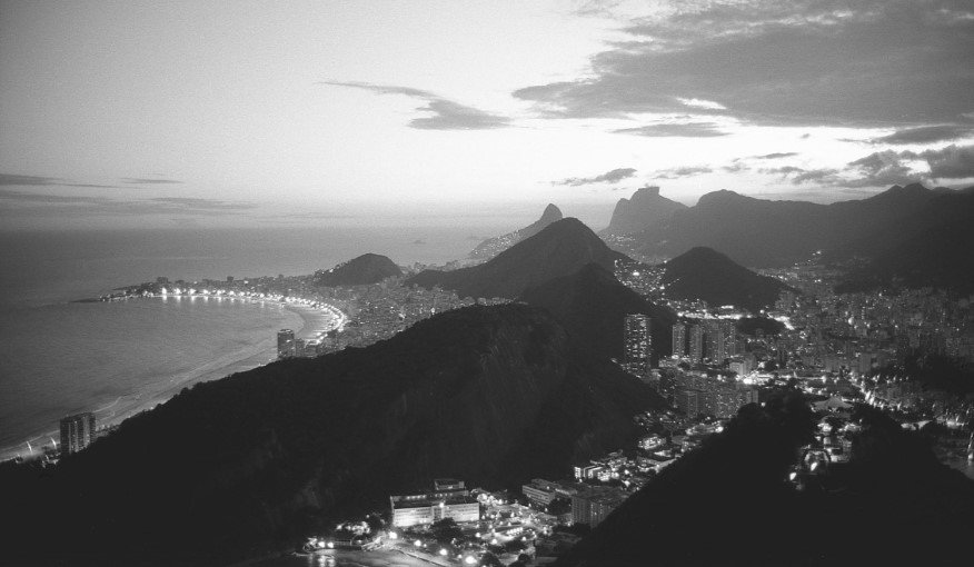 Rio de Janeiro fotografado por John John Florence.
