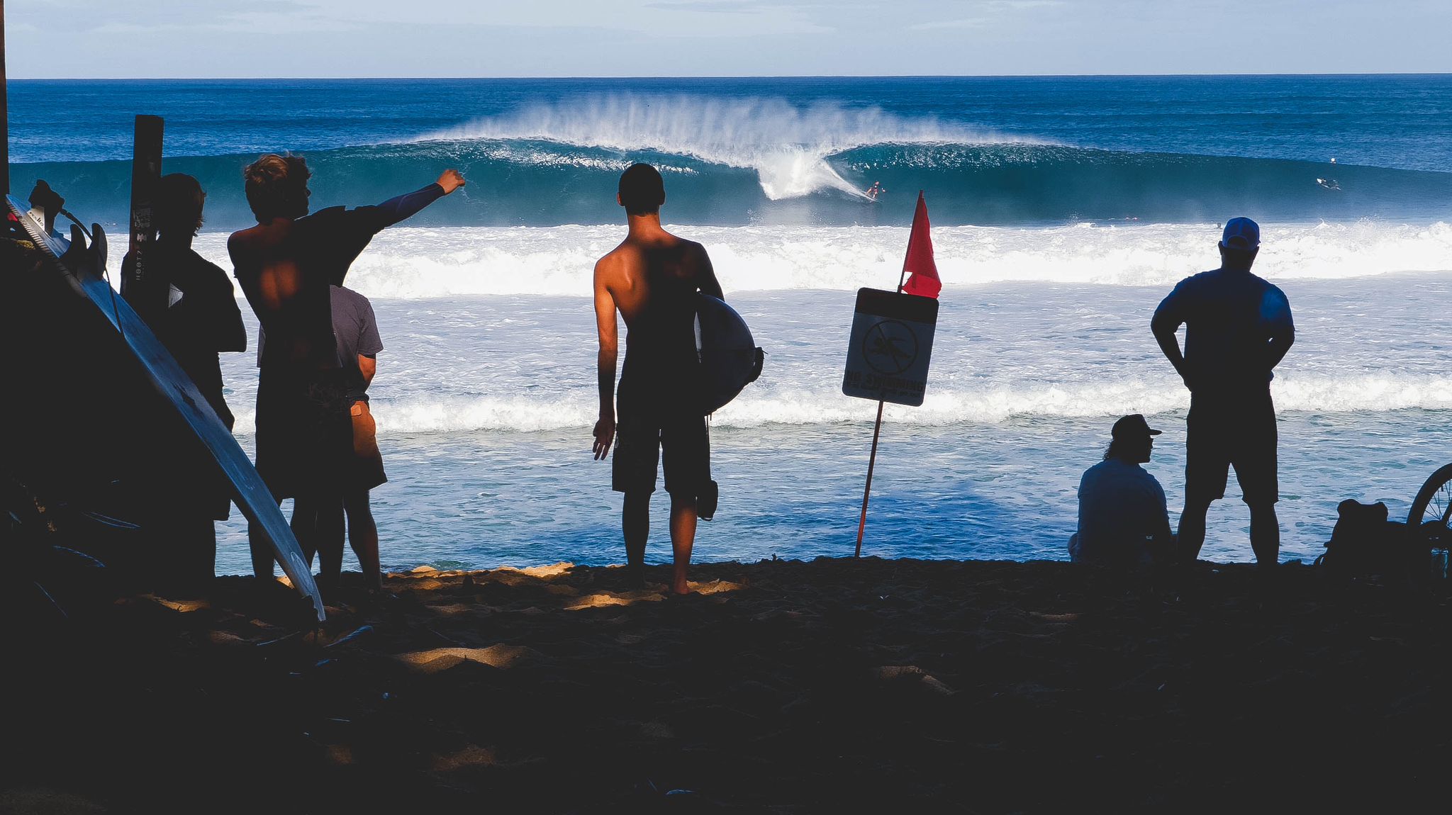 Perfeição em Off=The=Wall, com boa presença de brasileiros no mar.l