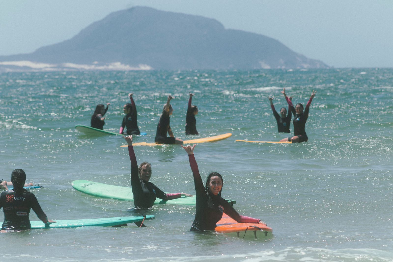 Surf Trip Feminina é uma iniciativa do Grupo Esmalte e Parafina em parceria com construtora J.A. Russi.