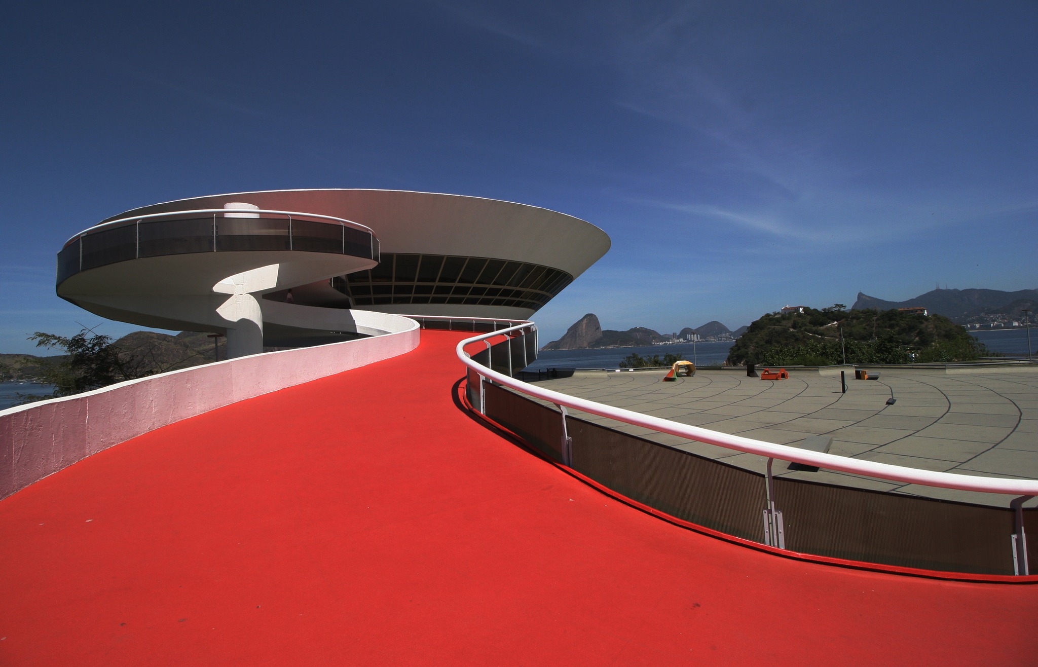 Niterói abre inscrições para interessados em obter Bolsa Atleta Municipal.